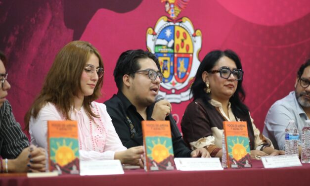 Presentan en Ciudad Juárez el libro Voces de Arena y Asfalto: Antología de las Juventudes Juarenses