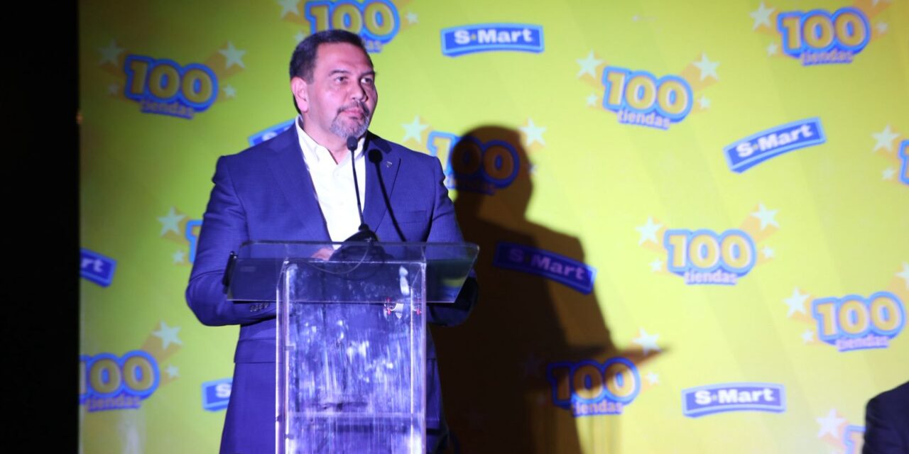 Asiste alcalde a inauguración de tienda S-Mart número 100