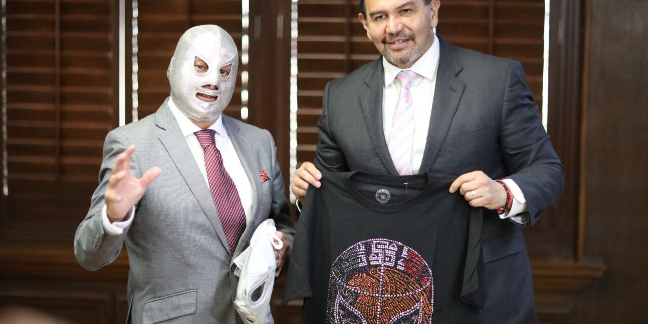 Visita Hijo del Santo al Presidente Municipal