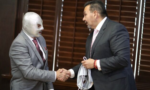 Visita Hijo del Santo al Presidente Municipal