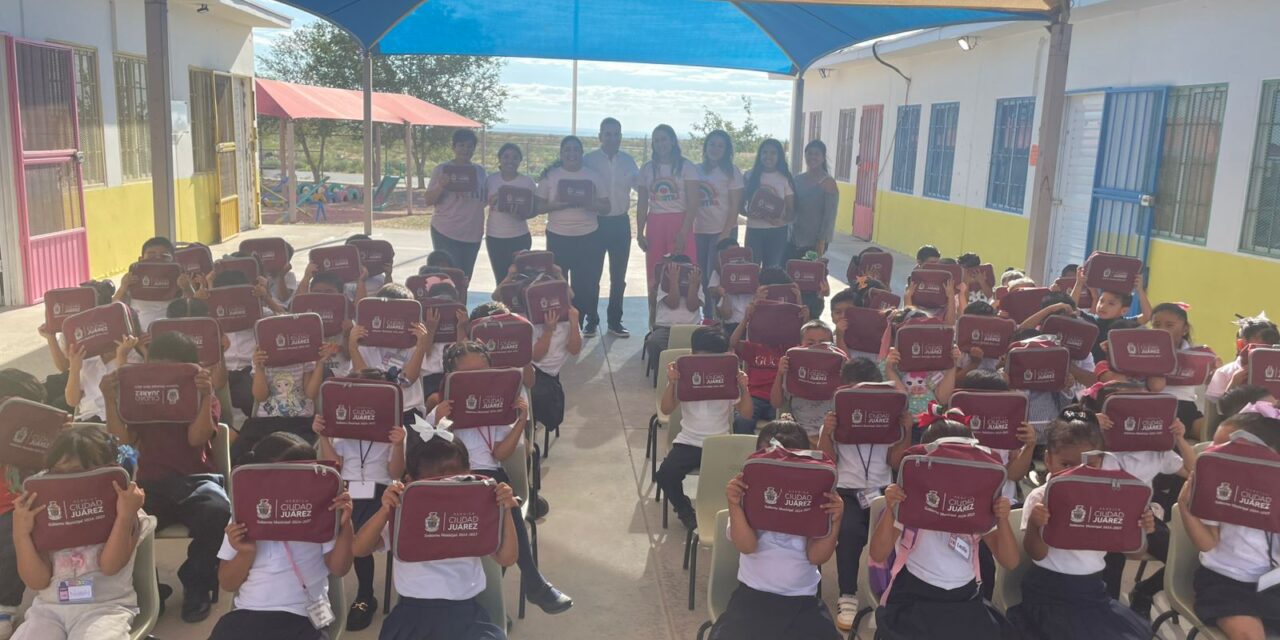 OMEJ concluye entrega de mochilas y loncheras en 13 escuelas del suroriente de Juárez