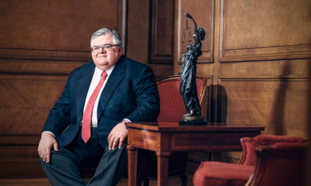 Carstens advierte: “La cabra ya se salió del establo” ante proliferación de monedas privadas