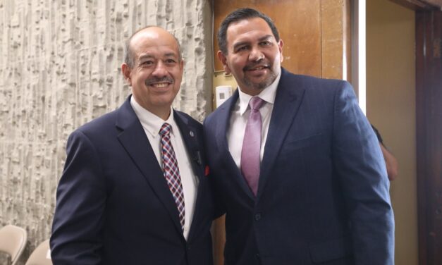 Cabildo elige a Eduardo Borunda como el nuevo Cronista de la Ciudad