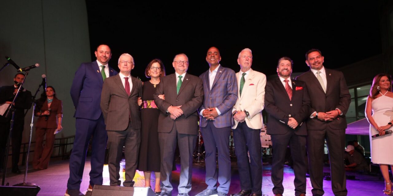 Celebran en El Paso el 215 aniversario de la Independencia de México con mensaje de unidad binacional