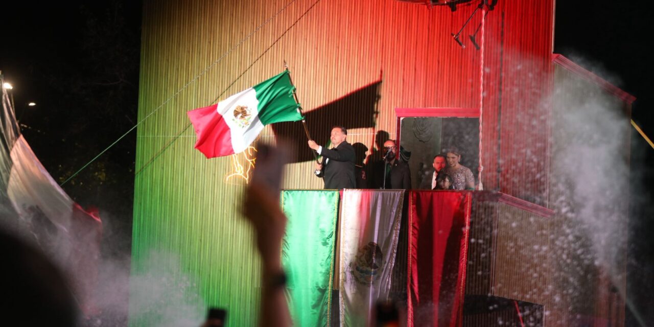 La Presidenta de México, los migrantes y el pueblo de Juárez, en los ¡VIVAS! del Presidente Municipal
