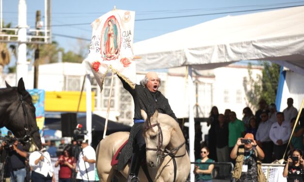 Con desfile, Ciudad Juárez conmemora el aniversario de la Independencia de México