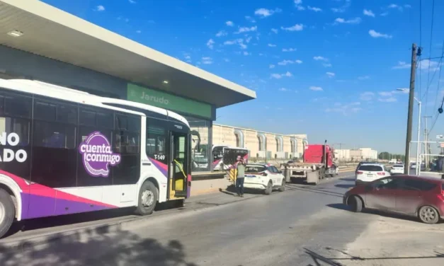 Exhorta OTV a no invadir el carril del JuárezBus