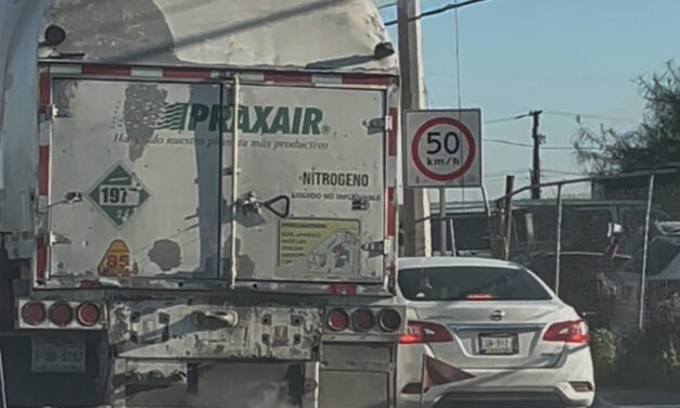 Causa alarma pipa con fuga de nitrógeno líquido en Ciudad Juárez