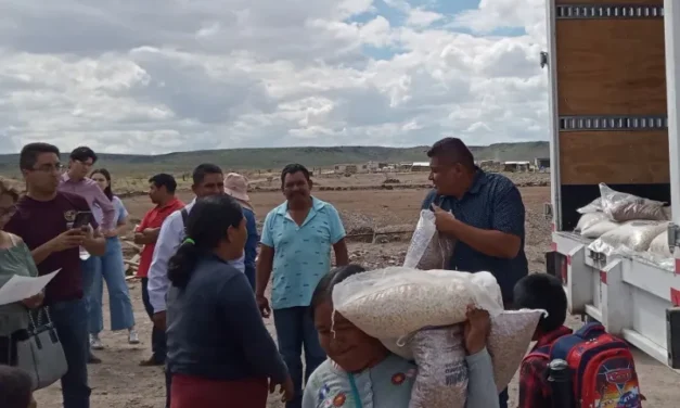 Lleva Estado apoyo alimentario y jornada de vacunación a Jiménez