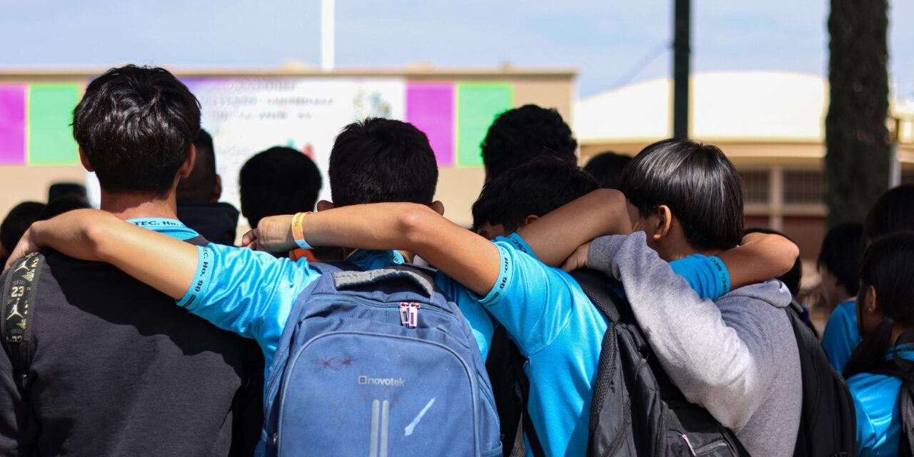 Gobierno del Estado participa en jornada de prevención y seguridad con adolescentes