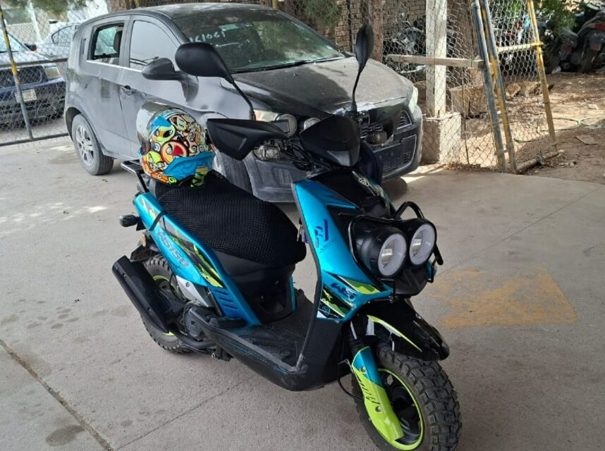¿¡Detenidos por robarse una Italika!? ¡Hazme el favor…