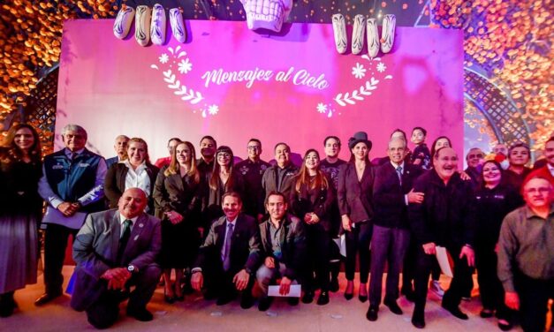 Gobierno del Estado celebra el Día de Muertos con exposición de leyendas chihuahuenses en el Parque Central