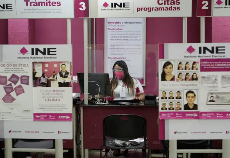 Casi mil empleados del INE piden retiro voluntario ante incertidumbre por reforma electoral
