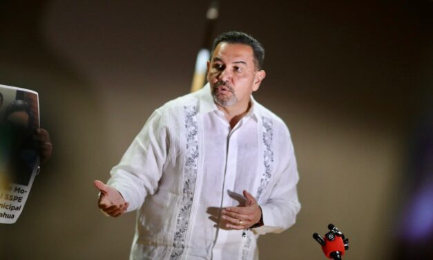 Cruz Pérez Cuéllar se consolida entre los alcaldes mejor evaluados del país