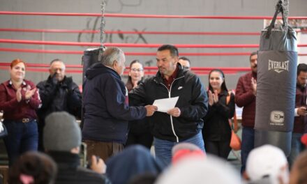 Entrega Presidente Pérez Cuéllar apoyos a familias afectadas por las lluvias