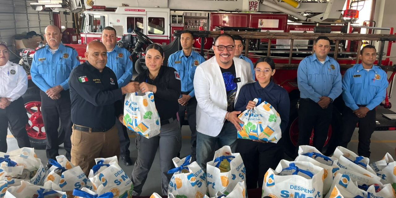 CANACO entrega despensas a Bomberos y Rescate en reconocimiento a su labor heroica