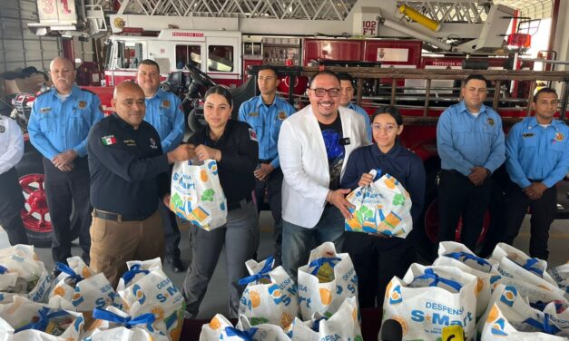 CANACO entrega despensas a Bomberos y Rescate en reconocimiento a su labor heroica