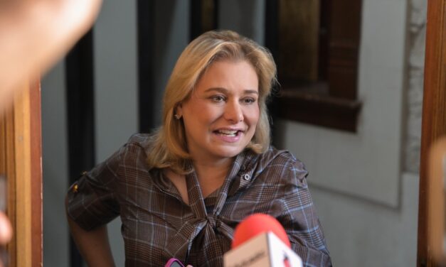 Maru Campos refrenda compromiso con los chihuahuenses en la defensa del agua