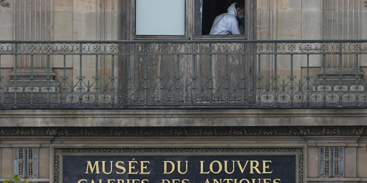 “Robo de película en el Louvre: ladrones se llevan joyas napoleónicas valuadas en más de 100 millones de dólares”