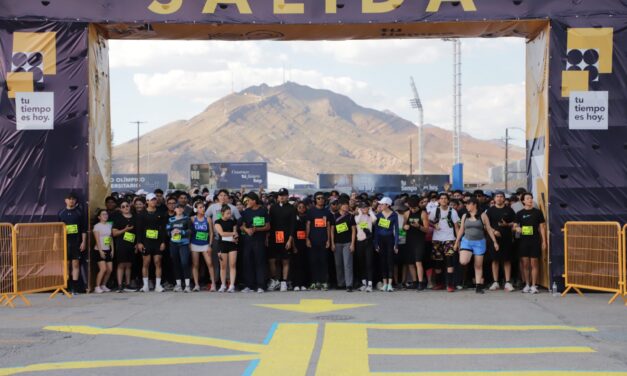 La UACJ corre unida por su 52 aniversario