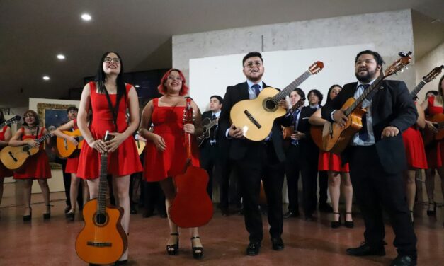 Participa UACJ en Encuentro de Rondallas en Casas Grandes