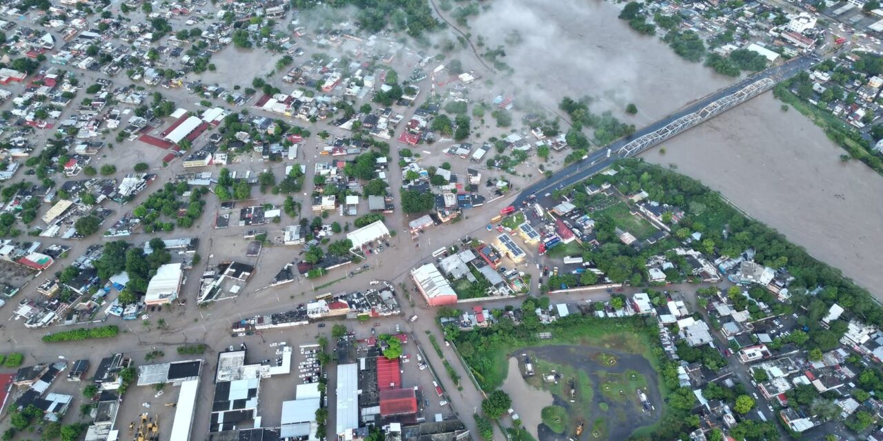 ¡Poza Rica bajo el agua! Tragedia, caos y desesperación tras las peores lluvias en años