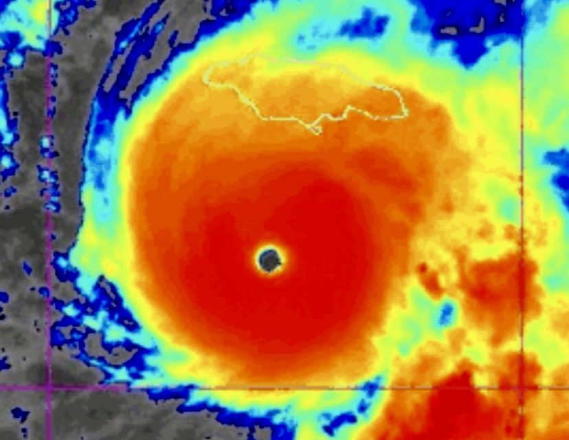 Jamaica ordena salida masiva ante el impacto inminente del huracán Melissa, ahora categoría 5