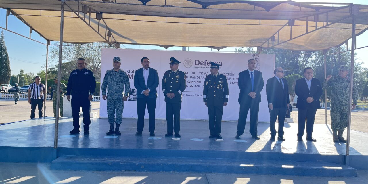 Asiste Cruz Pérez Cuéllar a la toma de protesta del nuevo comandante de la Guarnición Militar de Ciudad Juárez