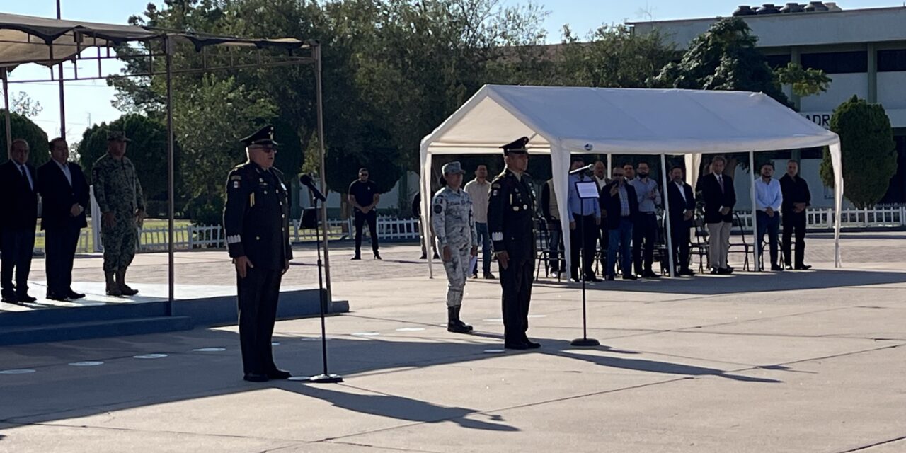 Asiste Cruz Pérez Cuéllar a la toma de protesta del nuevo comandante de la Guarnición Militar de Ciudad Juárez