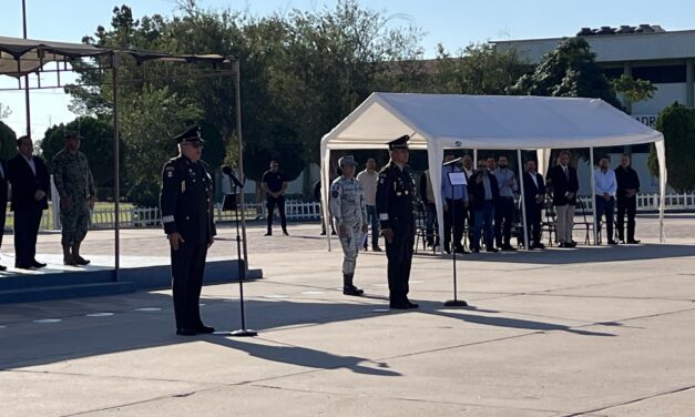 Asiste Cruz Pérez Cuéllar a la toma de protesta del nuevo comandante de la Guarnición Militar de Ciudad Juárez