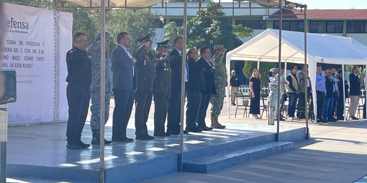 Asiste Cruz Pérez Cuéllar a la toma de protesta del nuevo comandante de la Guarnición Militar de Ciudad Juárez