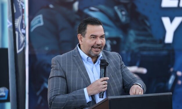 Pérez Cuéllar entrega nuevo equipo táctico a policías municipales