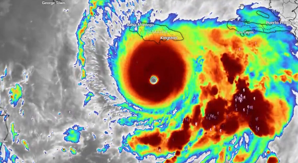 Huracán Melissa enfila con furia hacia Jamaica