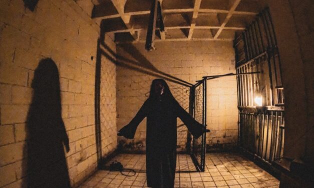 Invita Estado a visitar la Casa de Terror “El Sótano” en el Parque Central Oriente