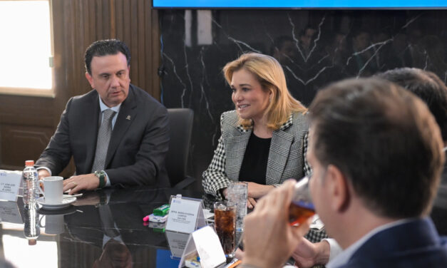 Maru Campos se reúne con líder nacional de Coparmex