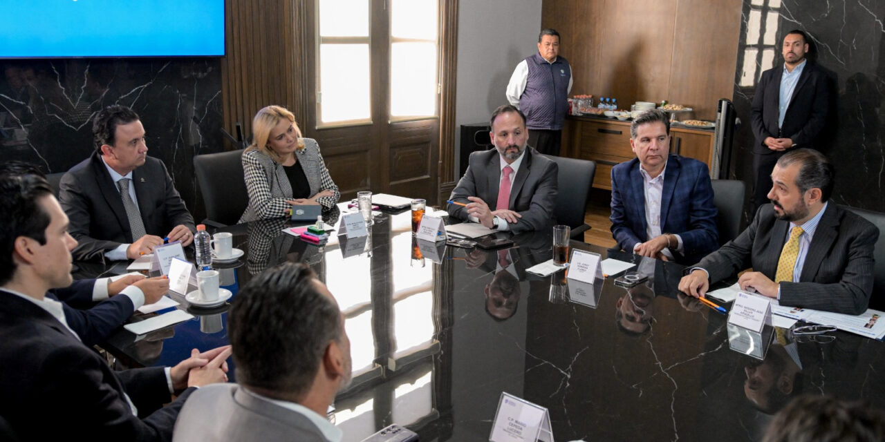 Maru Campos se reúne con líder nacional de Coparmex