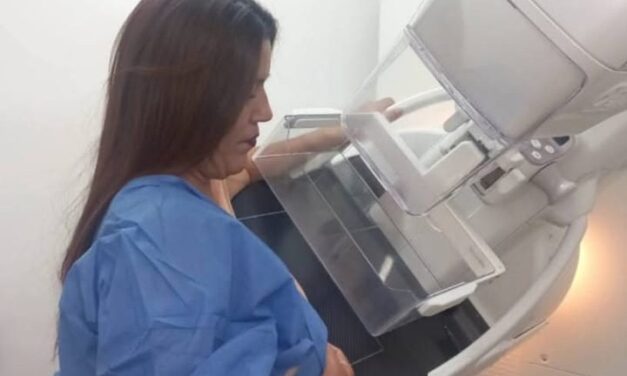 Conmemora Estado el mes rosa con jornadas gratuitas de mastografía en el Uneme-Dedicam Juárez