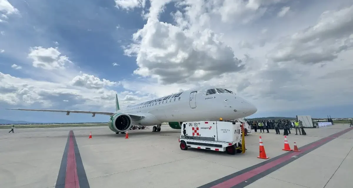 EU revoca 13 rutas de aerolíneas mexicanas y suspende vuelos desde el AIFA