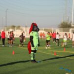 Los Bravos de Juárez imparten clínicas deportivas a estudiantes