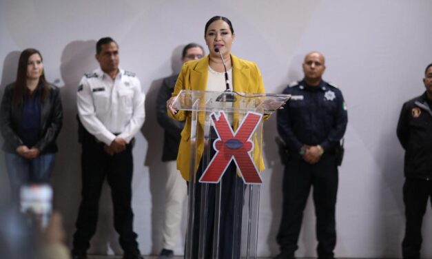 Presentan logística para la proyección del concierto de Juan Gabriel en la Plaza de la Mexicanidad