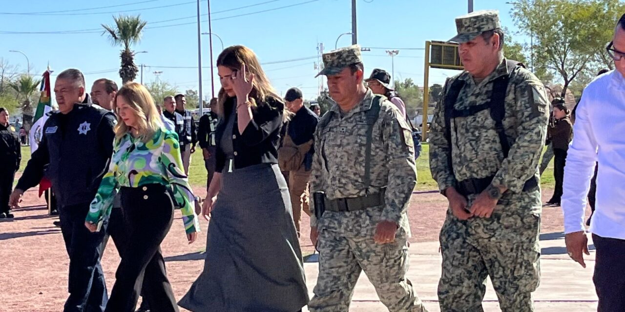 Entre historia, esperanza y juventud: Juárez izó su bandera para celebrar noviembre