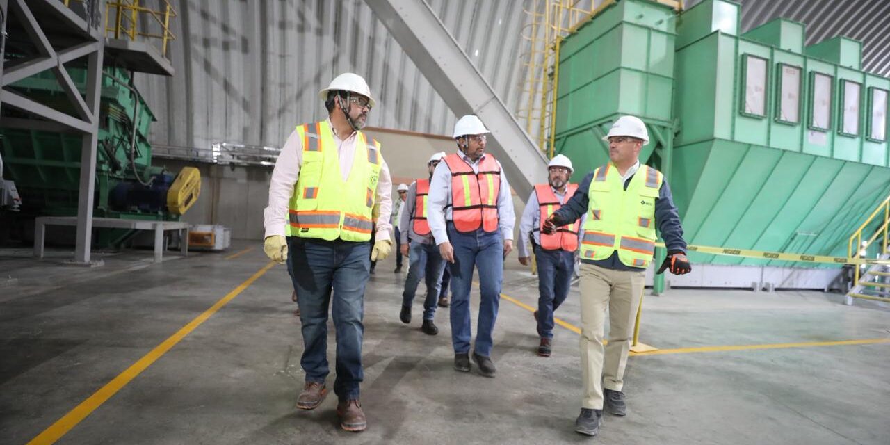 Se reúne alcalde con el Consejo Directivo de GCC Samalayuca