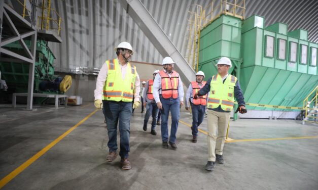 Se reúne alcalde con el Consejo Directivo de GCC Samalayuca