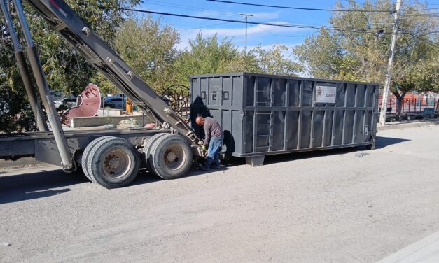 Pide Limpia no dejar basura fuera de los contenedores en los Puntos Limpios