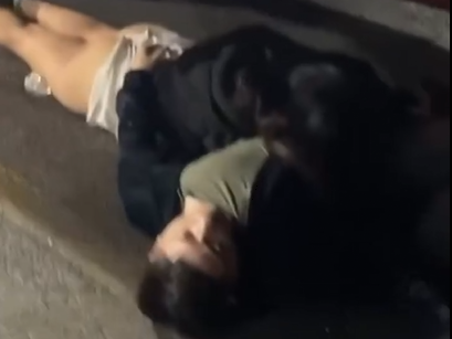 (VIDEO) Les gano el sueño: Quedan abrazados tras chocar camioneta en El Paso