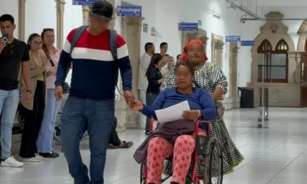 Madre rarámuri dona vida a su hija: Realizan con éxito trasplante renal en el Hospital Central