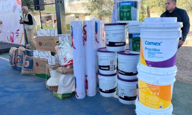 Los niños y jóvenes son el futuro de Juárez”: Pérez Cuéllar entrega materiales escolares y llama a seguir invirtiendo en educación