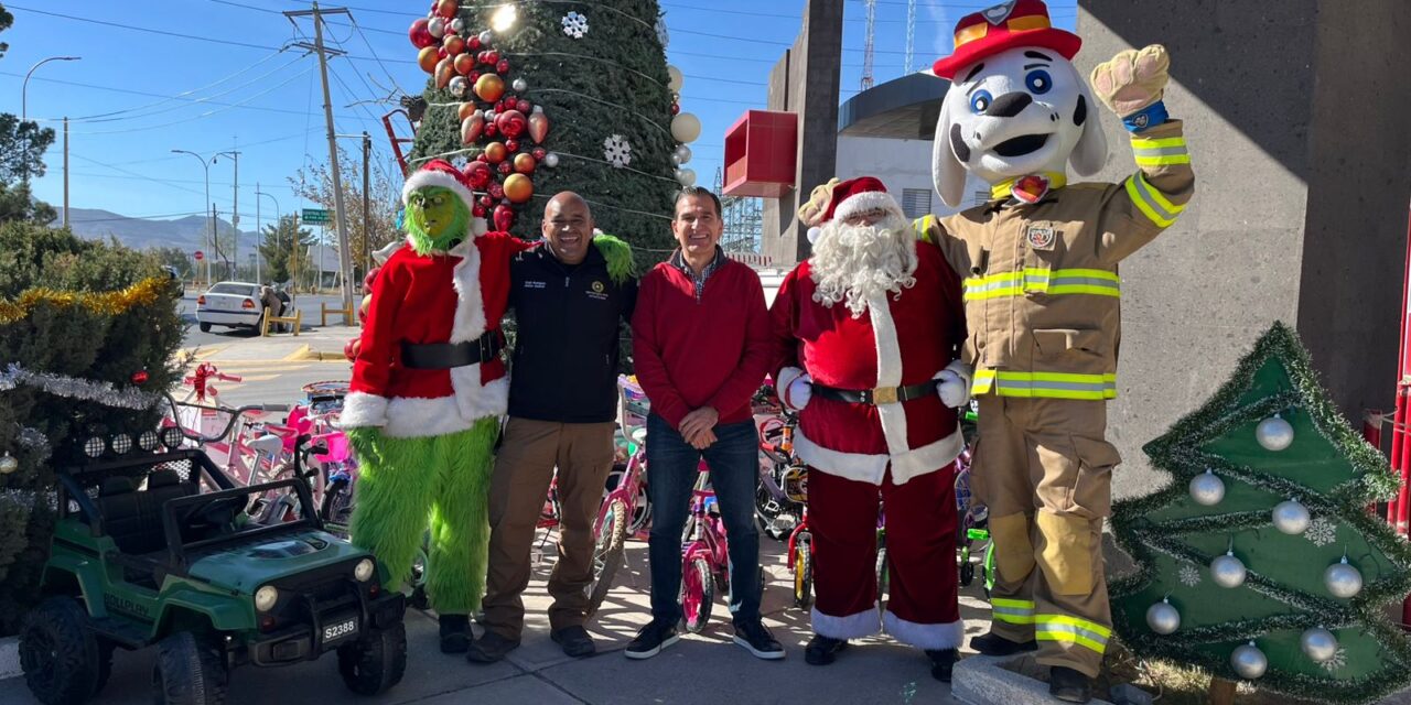 OMEJ entrega 300 juguetes al Santa Bombero