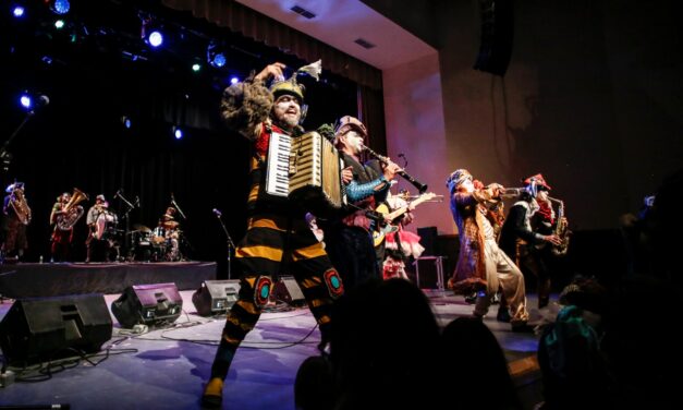 Zaikocirco deslumbra en el Auditorio Benito Juárez con gran participación del público