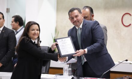Cabildo reconoce a Luz Elena Mears como la Defensora de los Derechos Humanos 2025